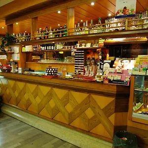 Dante Hotel Ponte nellʼAlpi